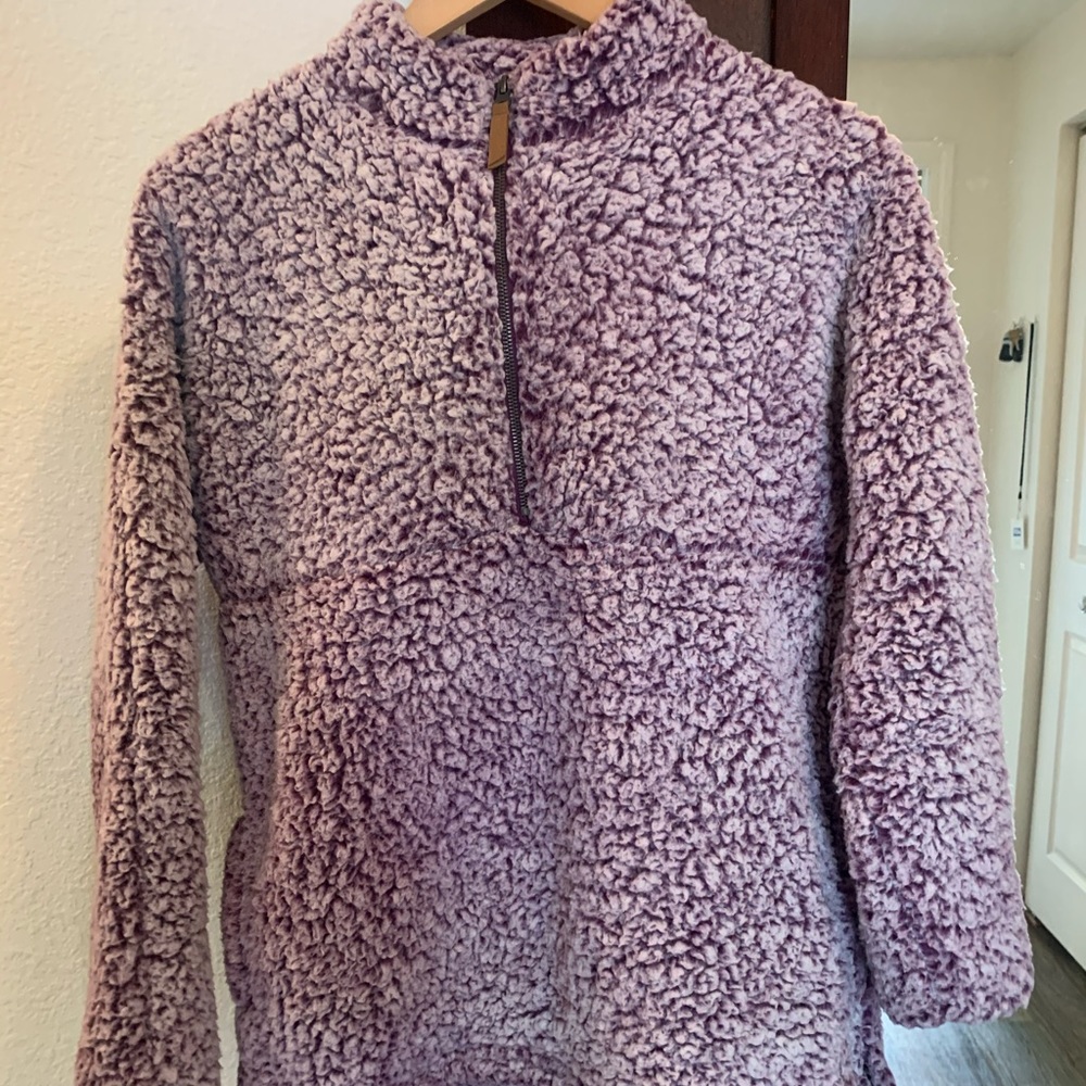 Fluffy sweater!!
